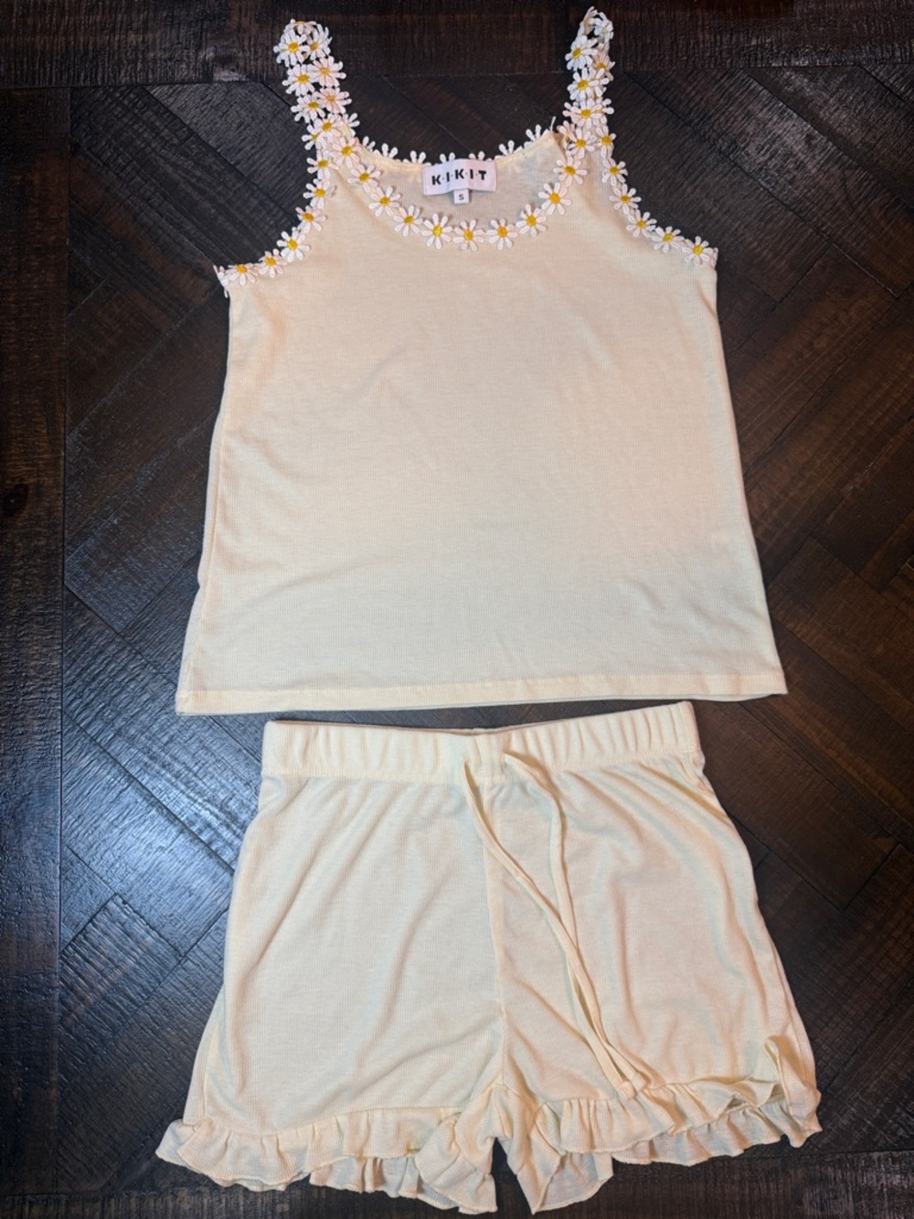 Kikit Daisy Appliqué Pajama‎ Set Small Pale Yellow Ruffle Shorts Soft Girl
